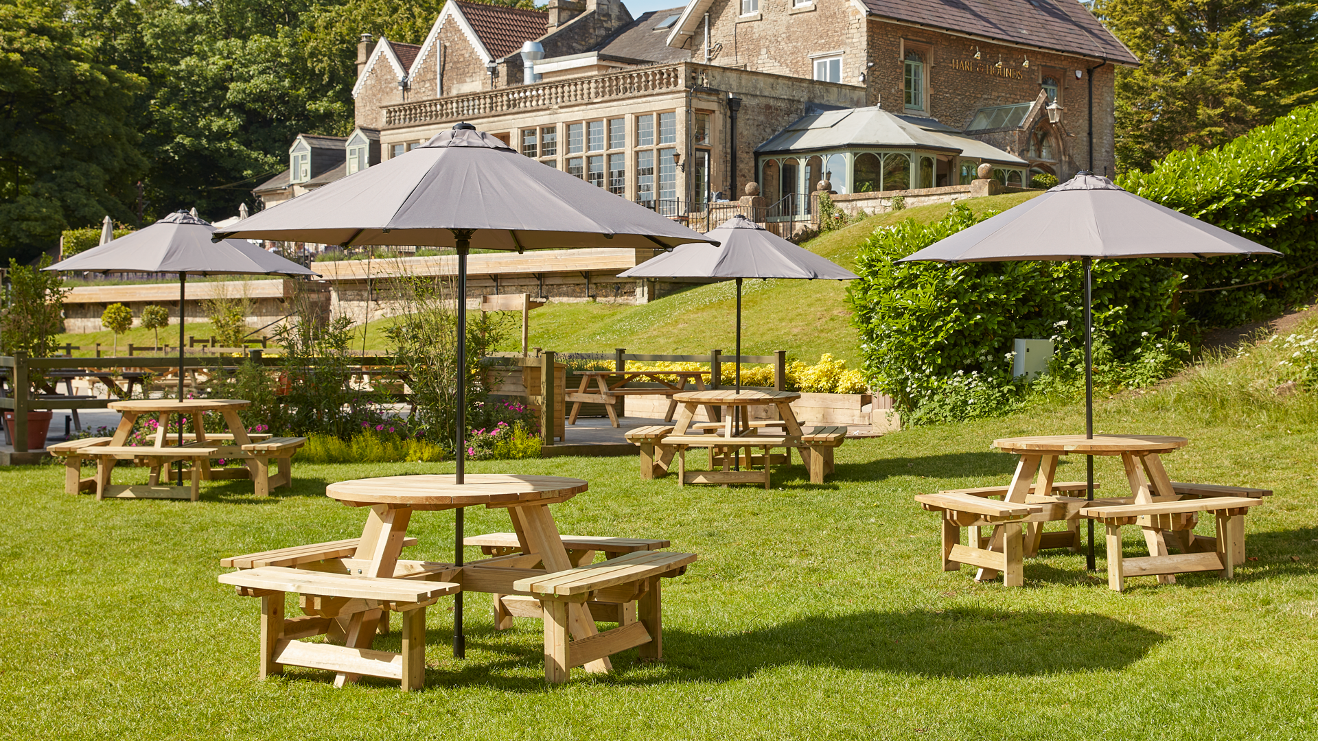 Commercial Outdoor Picnic Tables