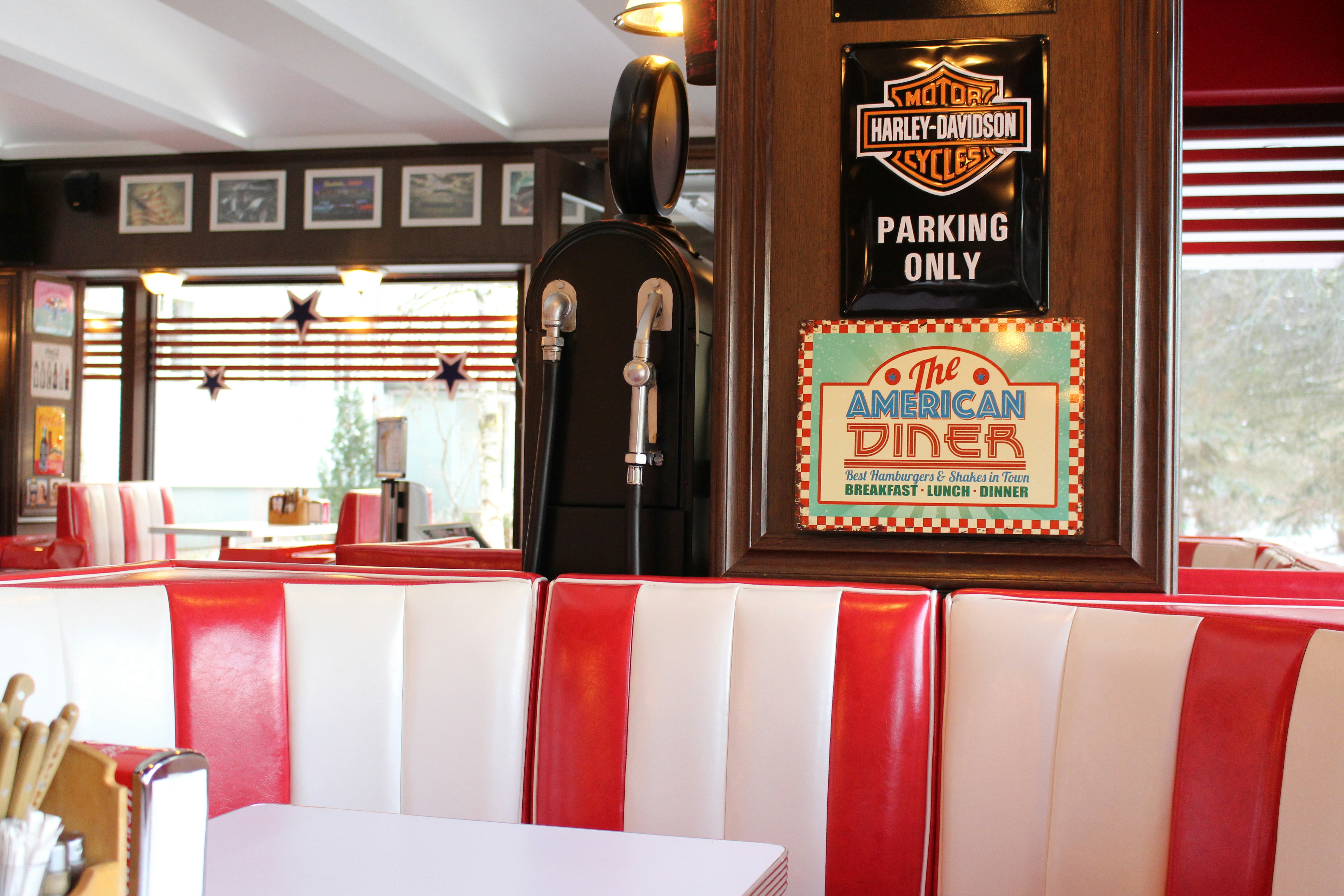 Contact furniture for an American diner style restaurant